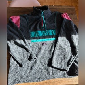 PATAGONIA STYLE SWEATER!! Super cute and cozy vintage style